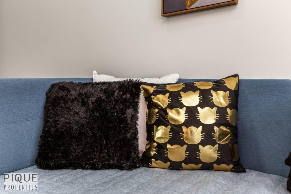 *new*luxury Living*king Bed*ac&fireplace*sleeps13! *