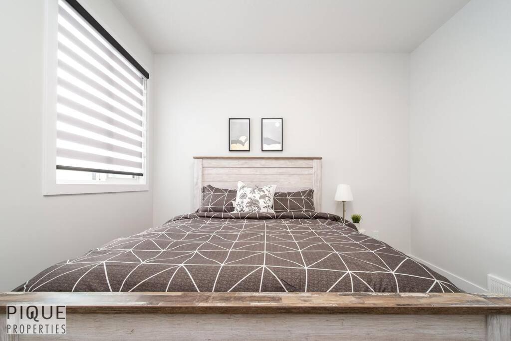 *new*luxury Living*king Bed*ac&fireplace*sleeps13!