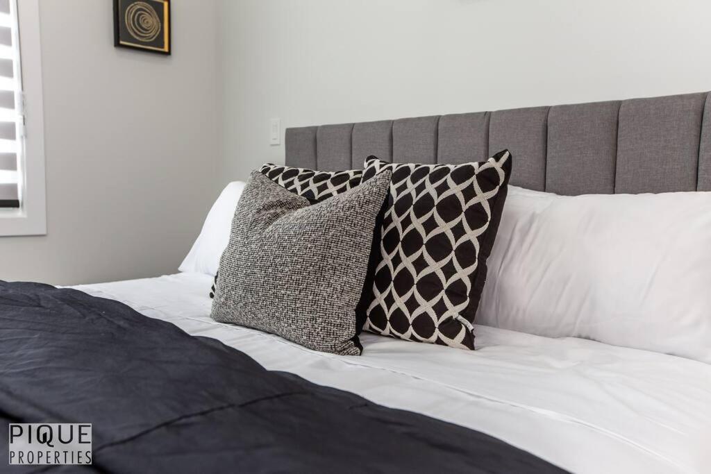 *new*luxury Living*king Bed*ac&fireplace*sleeps13!